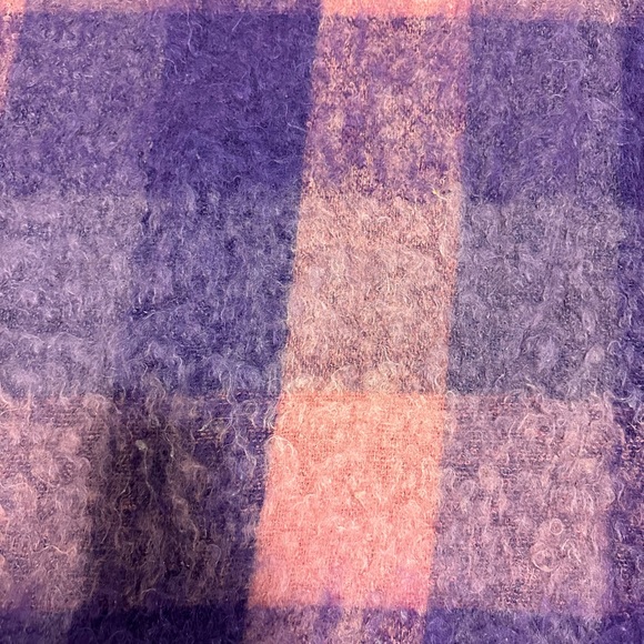 Vintage Hudson's Bay Company Blanket - Picture 3 of 7